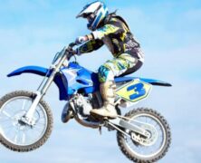 MATT MOSS, GAVIN FAITH COMPLETE BRUSHES UP AT PHILLIP ISLAND