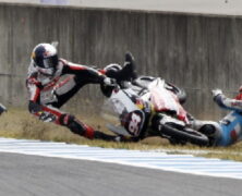 MotoGP France 2015: Overtakes & Crashes!