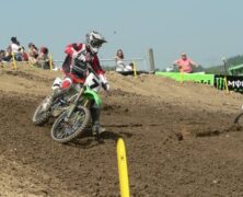 MICROBILT/PRBC SUZUKI SIGNS STEWART AND VICKI GOLDEN