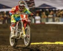 REPORT | RYAN DUNGEY AUTOGRAPH SIGNING